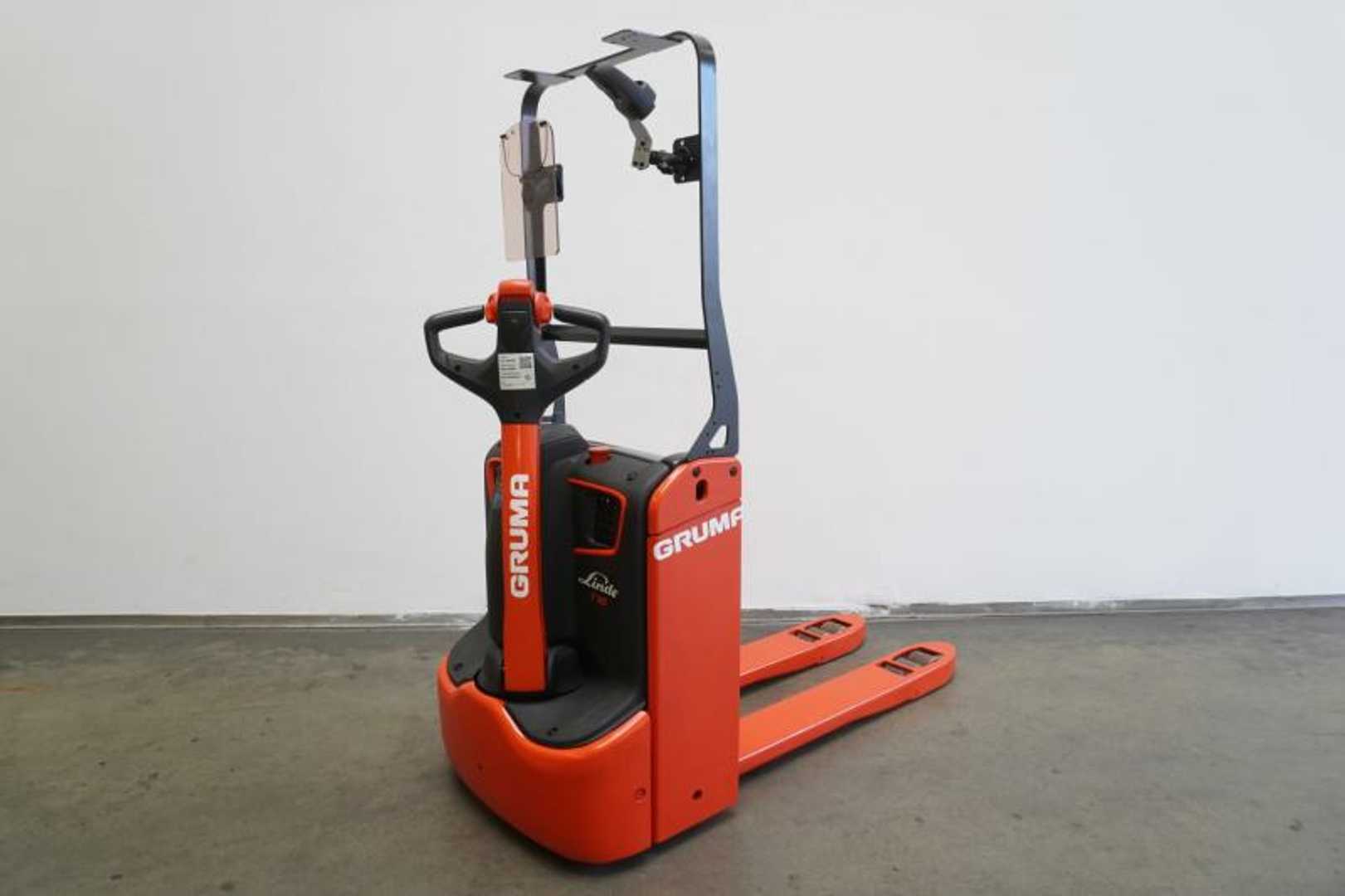 Used Forklift Linde T 16 ION 1155-00 Gājēju krautņotājs ar dīseli (Image 6) Used Forklift Linde T 16 ION 1155-00 Gājēju krautņotājs ar dīseli (Image 6)