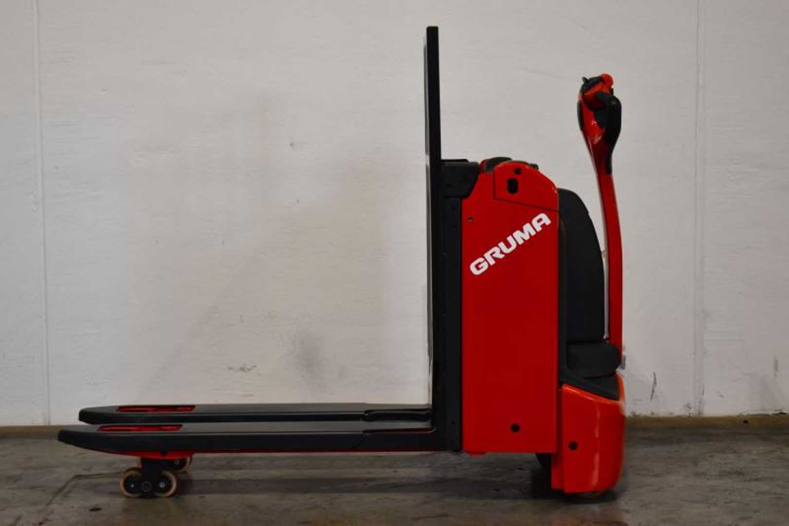 Used Forklift Linde T 16 L ION 1155-00 Gājēju krautņotājs ar dīseli (Image 4) Used Forklift Linde T 16 L ION 1155-00 Gājēju krautņotājs ar dīseli (Image 4)