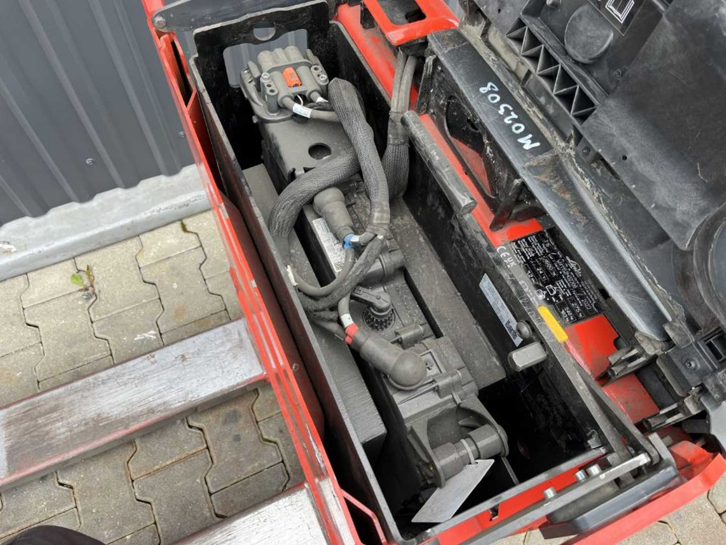 Used Forklift Linde T16 Gājēju krautņotājs ar dīseli (Image 5) Used Forklift Linde T16 Gājēju krautņotājs ar dīseli (Image 5)