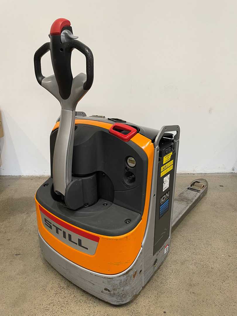 Used Forklift STILL EXU-20_LI-ION Gājēju krautņotājs ar dīseli (Image 1) Used Forklift STILL EXU-20_LI-ION Gājēju krautņotājs ar dīseli (Image 1)