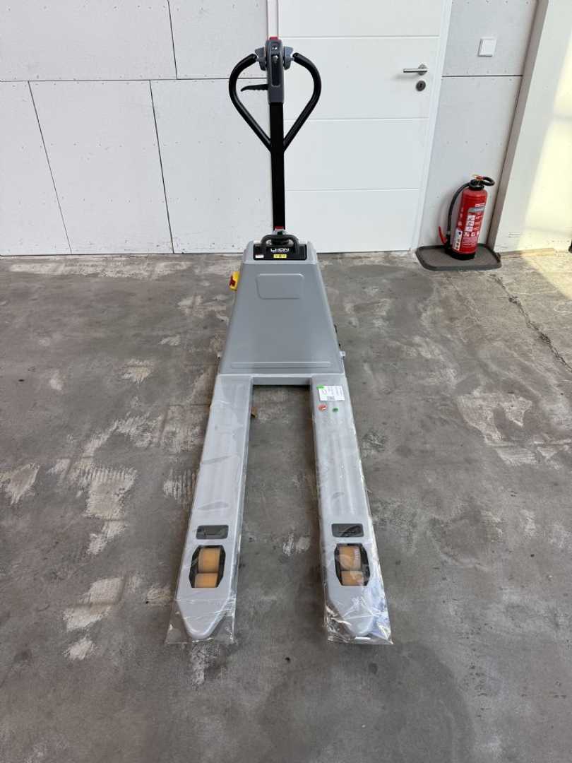 Used Forklift STILL ECH 12 C / NEUGERÄT Gājēju krautņotājs ar dīseli (Image 3) Used Forklift STILL ECH 12 C / NEUGERÄT Gājēju krautņotājs ar dīseli (Image 3)