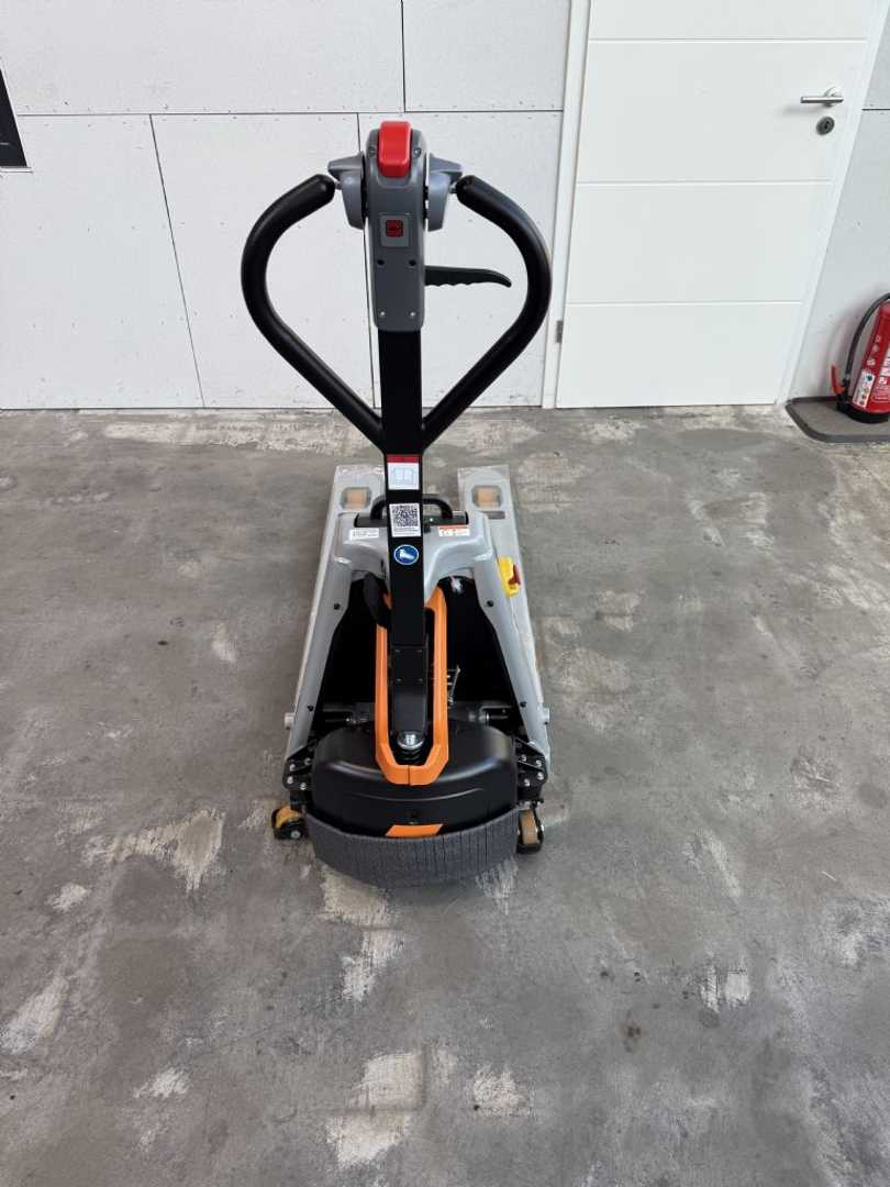 Used Forklift STILL ECH 12 C / NEUGERÄT Gājēju krautņotājs ar dīseli (Image 4) Used Forklift STILL ECH 12 C / NEUGERÄT Gājēju krautņotājs ar dīseli (Image 4)