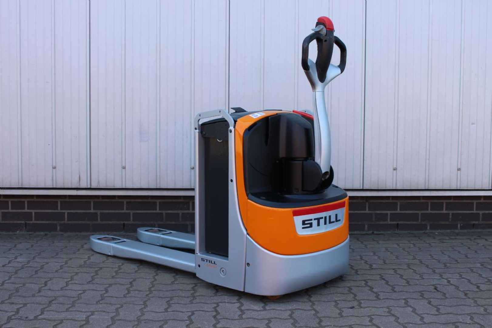 Used Forklift STILL EXU20 | Batterie 2024 Gājēju krautņotājs ar dīseli (Image 4) Used Forklift STILL EXU20 | Batterie 2024 Gājēju krautņotājs ar dīseli (Image 4)