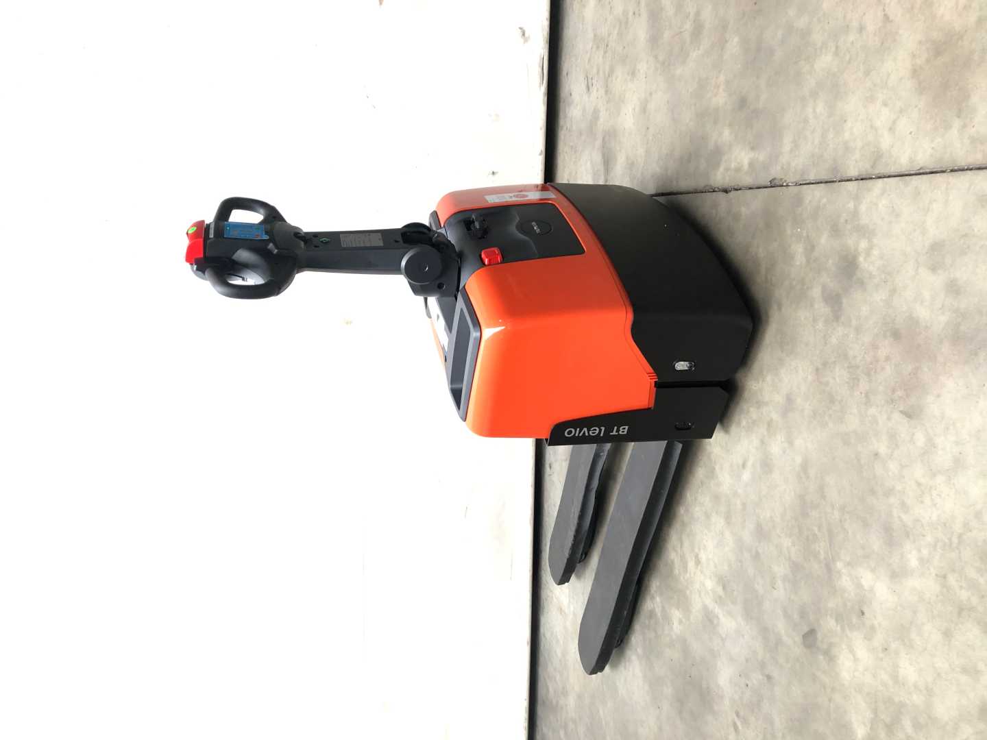 Used Forklift Toyota LWE130 Gājēju krautņotājs ar dīseli (Image 5)