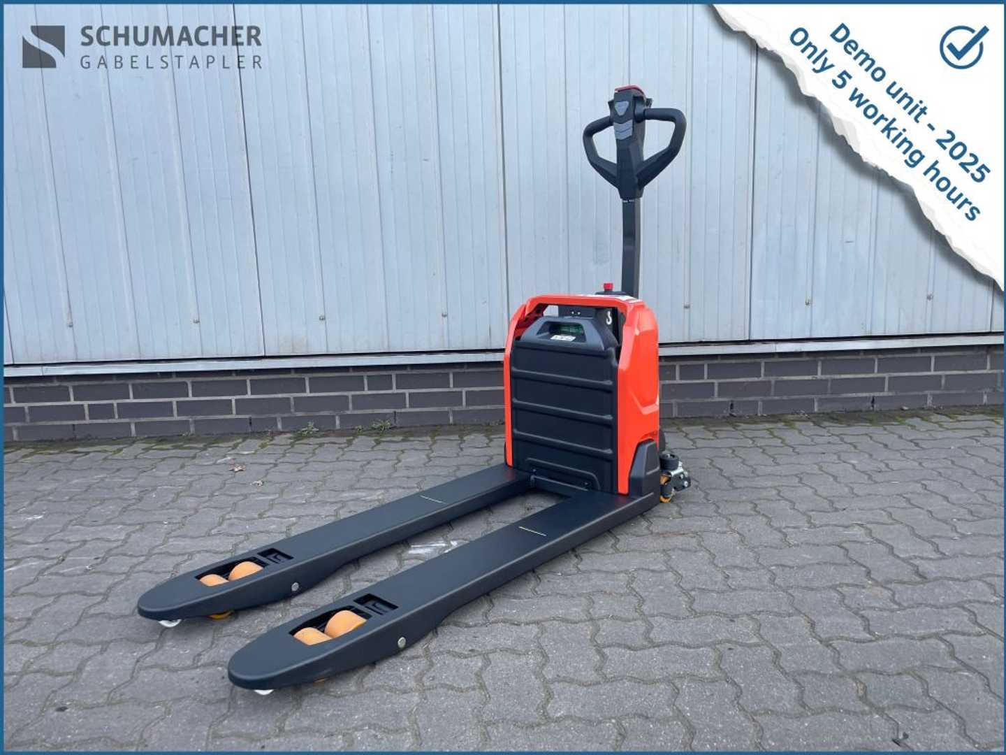 Used Forklift Toyota Tyro LHE150 | Demo unit - only 5 working hours Gājēju krautņotājs ar dīseli (Image 1) Used Forklift Toyota Tyro LHE150 | Demo unit - only 5 working hours Gājēju krautņotājs ar dīseli (Image 1)