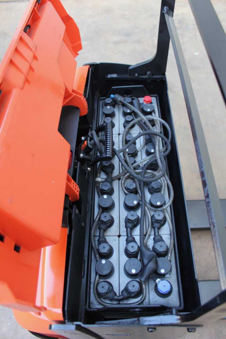 Used Forklift BT LWE 160 Gājēju krautņotājs (daļēji elektrisks) (Image 6) Used Forklift BT LWE 160 Gājēju krautņotājs (daļēji elektrisks) (Image 6)