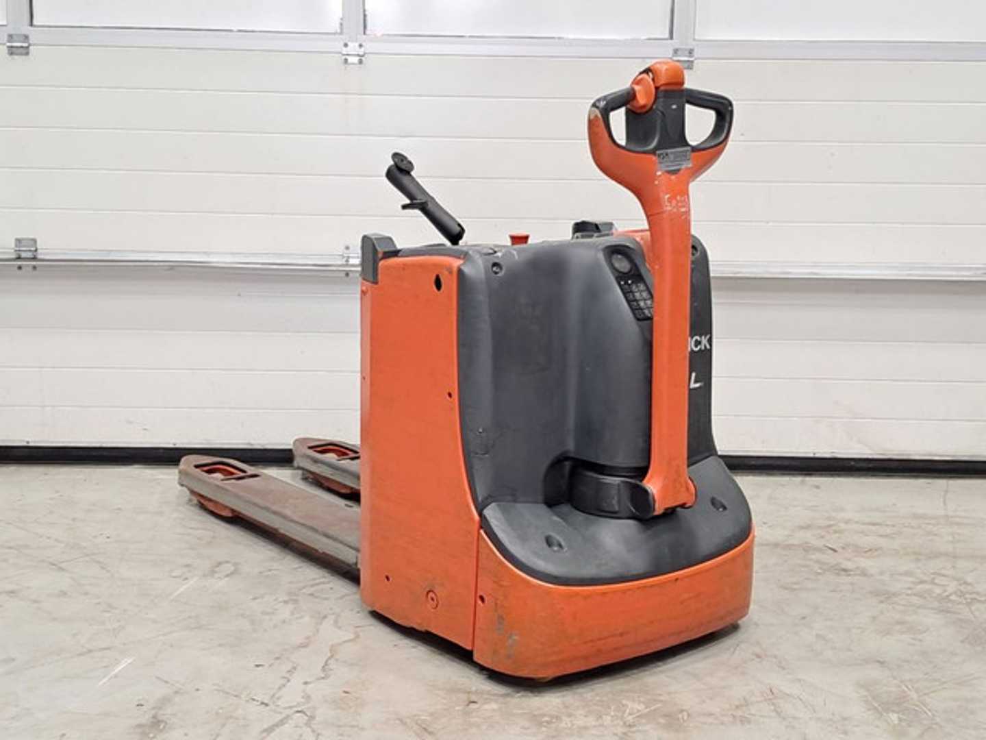 Used Forklift Linde T16L Gājēju krautņotājs (daļēji elektrisks) (Image 3)