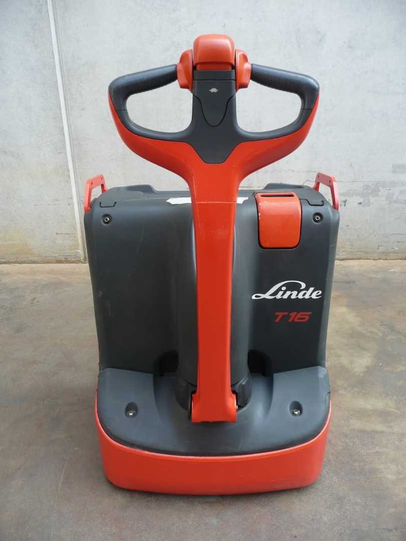 Used Forklift Linde T 16 Gājēju krautņotājs (daļēji elektrisks) (Image 5) Used Forklift Linde T 16 Gājēju krautņotājs (daļēji elektrisks) (Image 5)