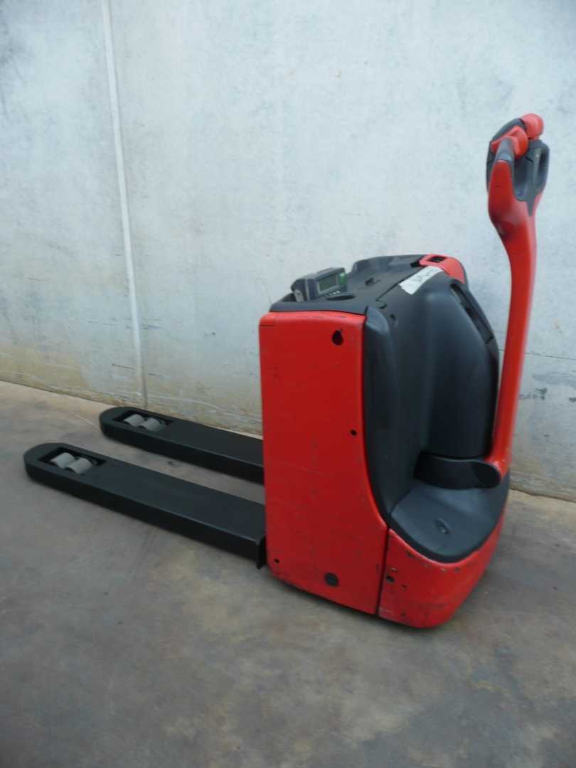 Used Forklift Linde T 20 Gājēju krautņotājs (daļēji elektrisks) (Image 9) Used Forklift Linde T 20 Gājēju krautņotājs (daļēji elektrisks) (Image 9)