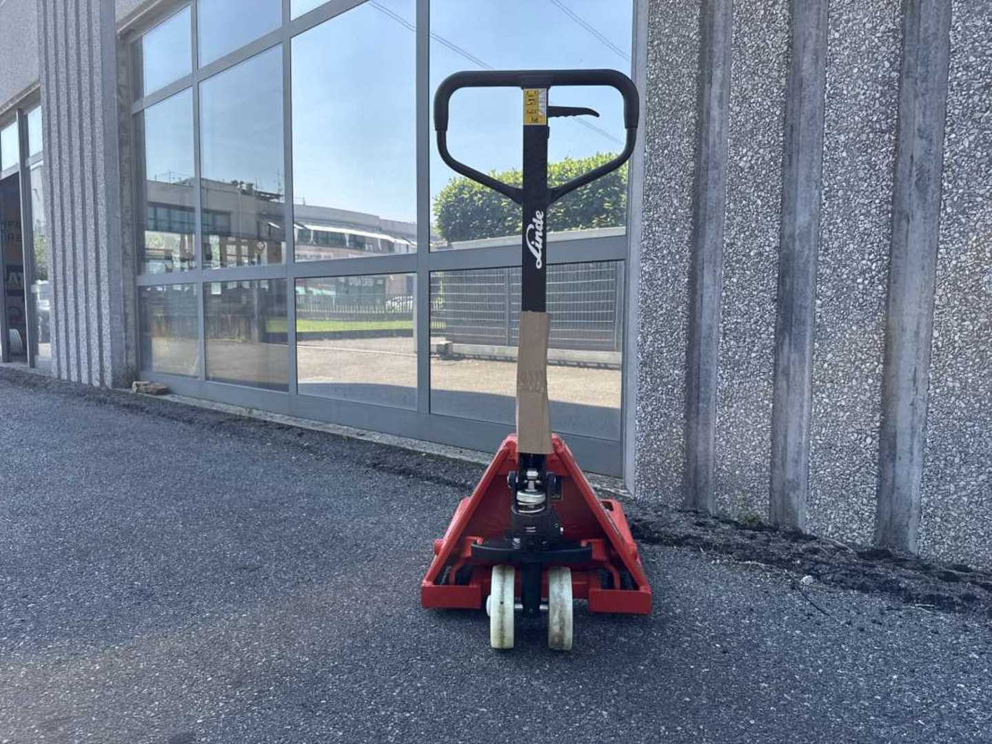 Used Forklift Linde HPT M15 Rokas balstdakšu krautņotājs (manuāls) (Image 3)