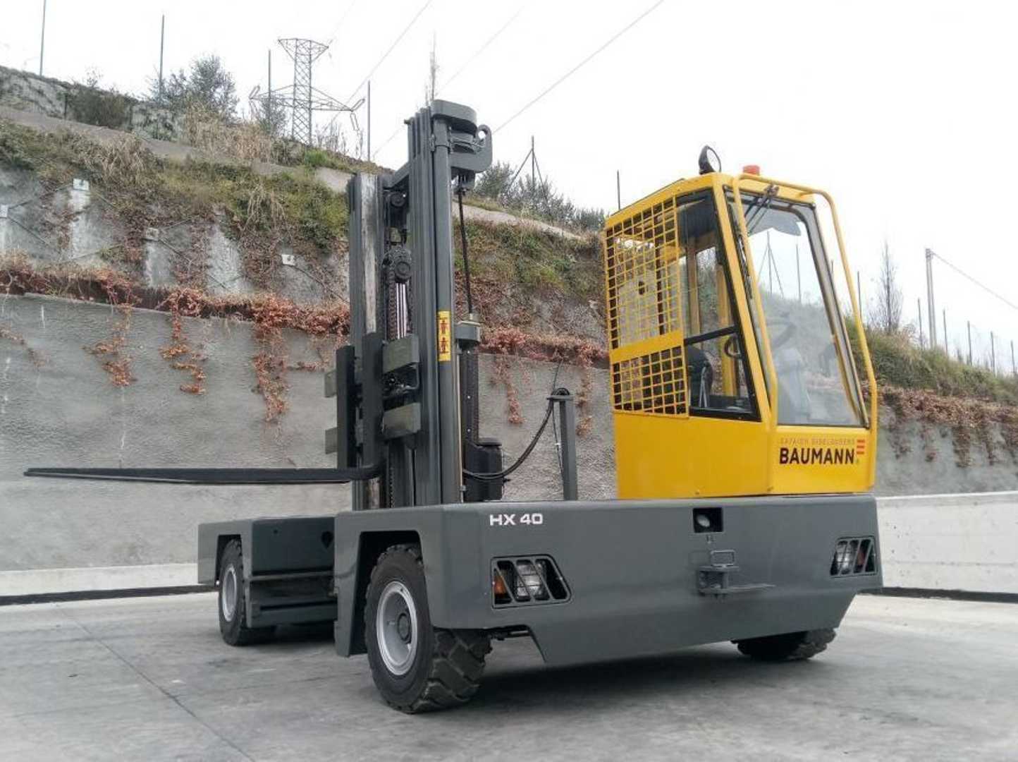Used Forklift Baumann HX 40/16/63 TR Sānu iekrāvējs (Image 1) Used Forklift Baumann HX 40/16/63 TR Sānu iekrāvējs (Image 1)