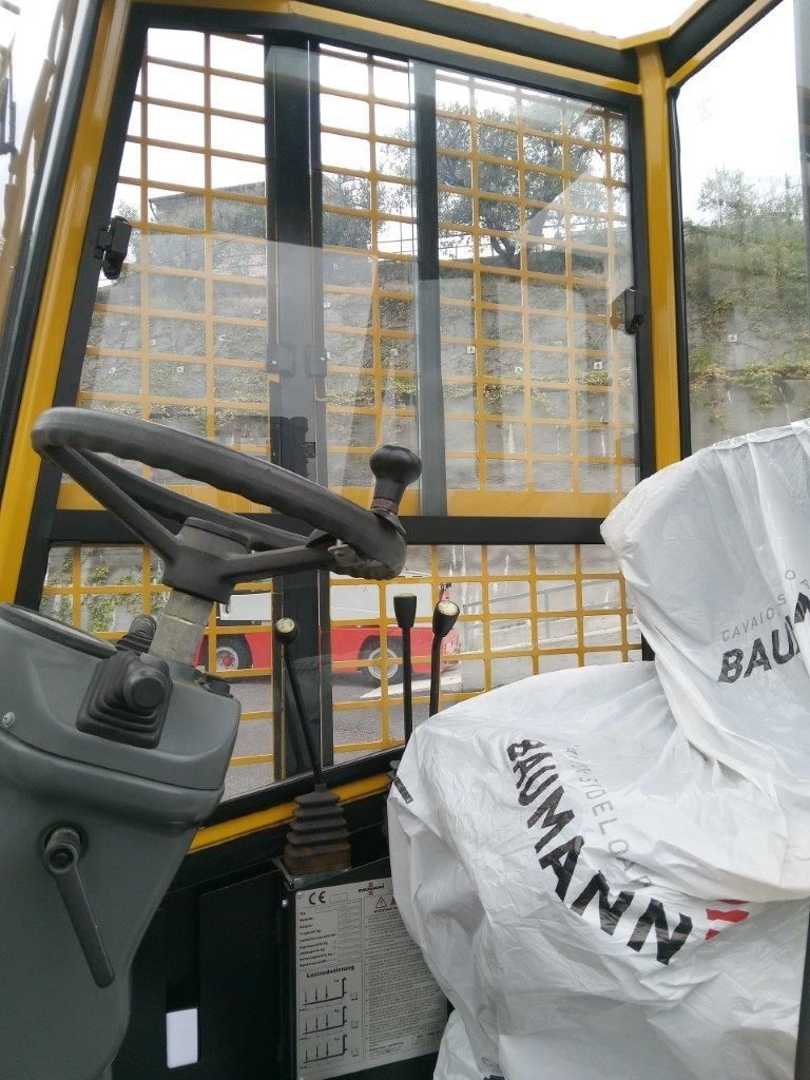 Used Forklift Baumann HX 40/14/60 ST Sānu iekrāvējs (Image 5) Used Forklift Baumann HX 40/14/60 ST Sānu iekrāvējs (Image 5)