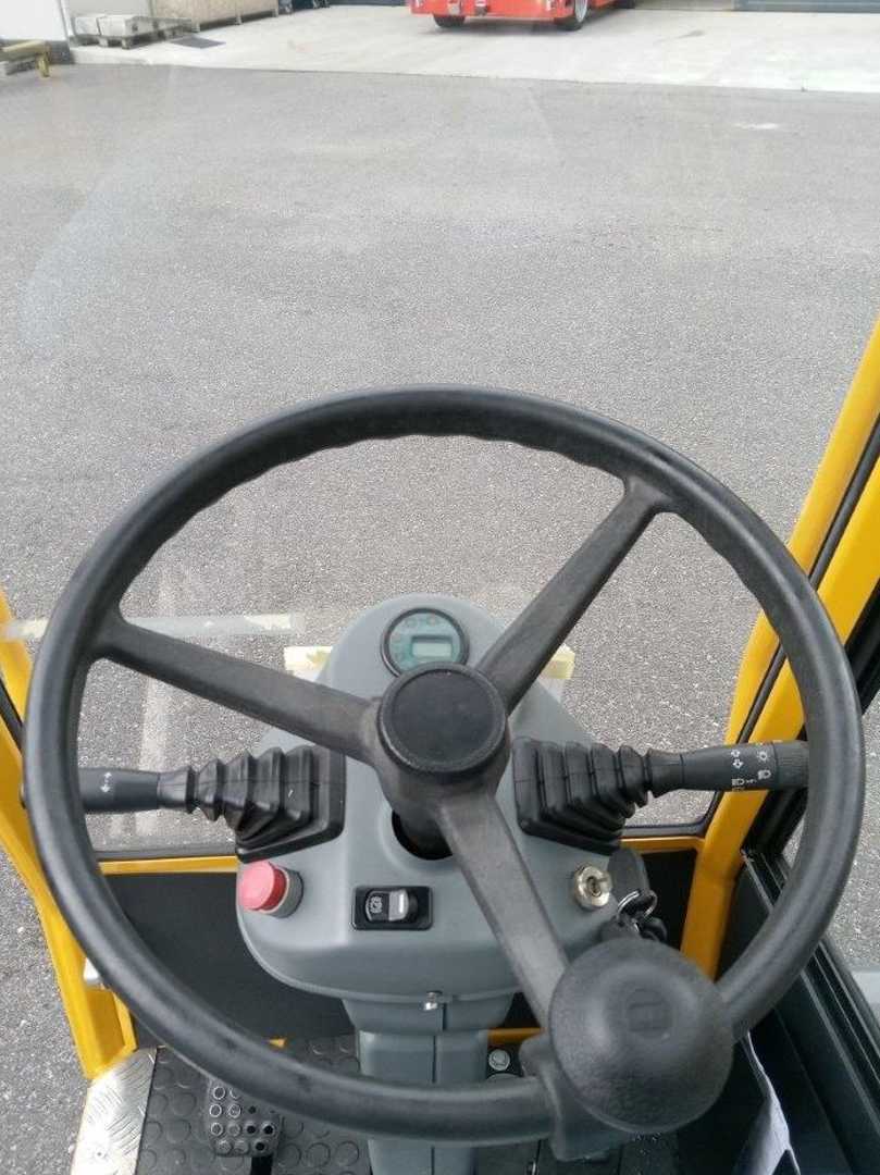 Used Forklift Baumann HX 40/14/60 ST Sānu iekrāvējs (Image 6) Used Forklift Baumann HX 40/14/60 ST Sānu iekrāvējs (Image 6)