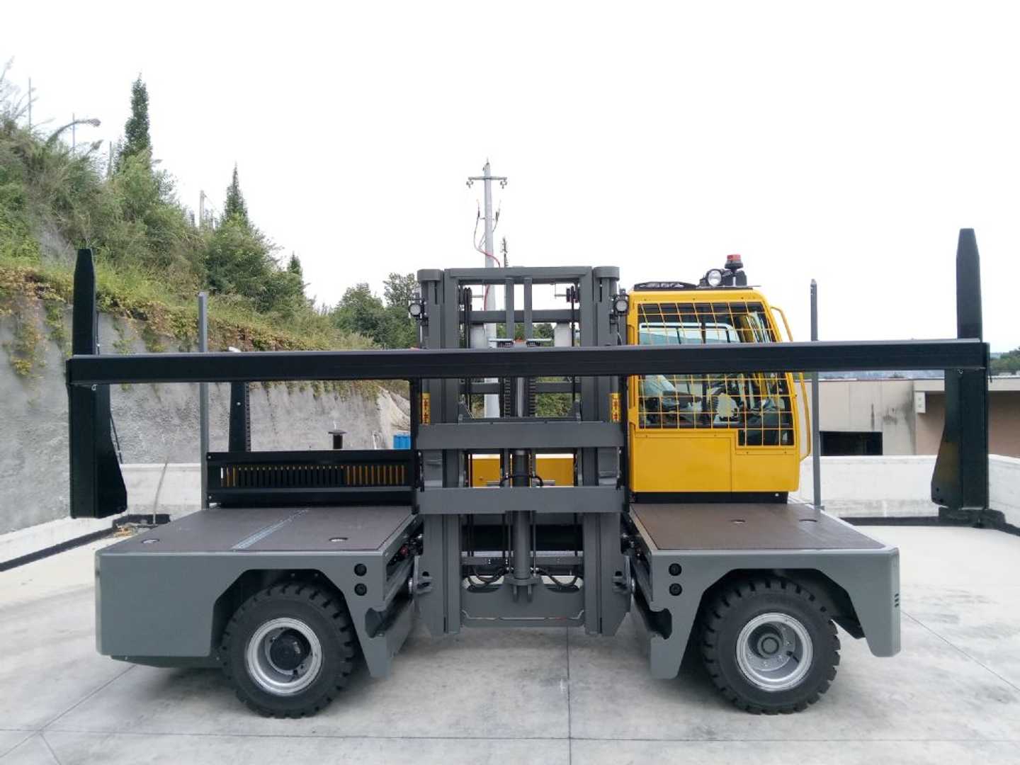 Used Forklift Baumann GX 70/16/57 TR Sānu iekrāvējs (Image 2) Used Forklift Baumann GX 70/16/57 TR Sānu iekrāvējs (Image 2)