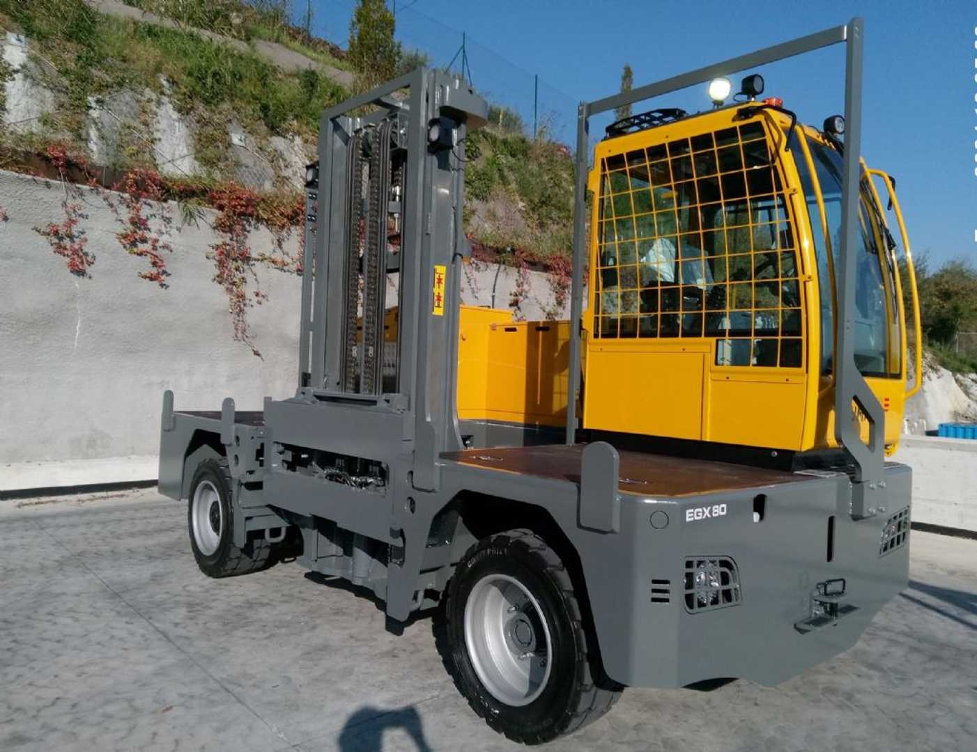 Used Forklift Baumann EGX 80/14-12/40 ST Sānu iekrāvējs (Image 2) Used Forklift Baumann EGX 80/14-12/40 ST Sānu iekrāvējs (Image 2)