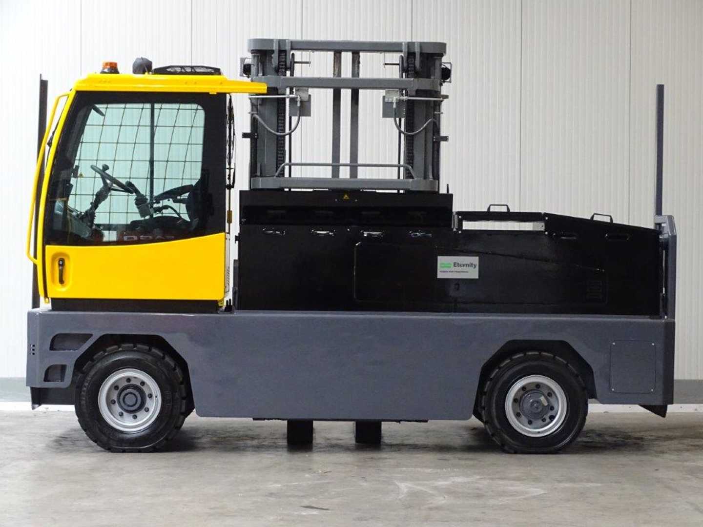 Used Forklift Baumann EGX50/14/63TR - NEU BAT. Sānu iekrāvējs (Image 4) Used Forklift Baumann EGX50/14/63TR - NEU BAT. Sānu iekrāvējs (Image 4)