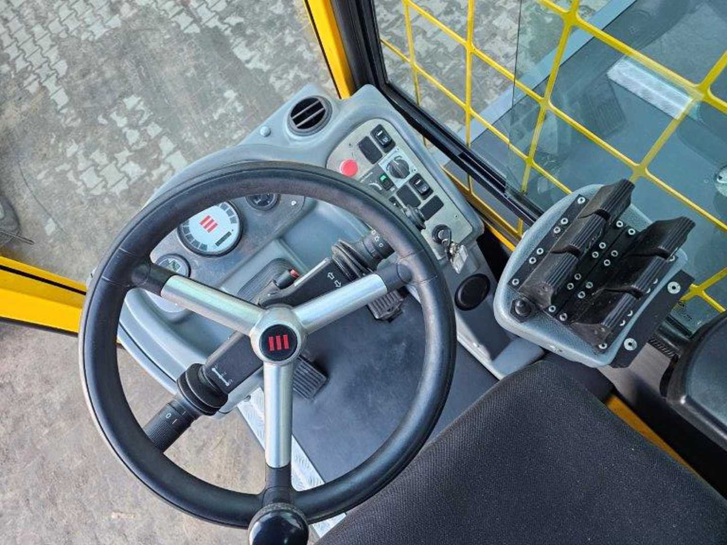 Used Forklift Baumann EGX60/16/75TR - TRIPLEX Sānu iekrāvējs (Image 8) Used Forklift Baumann EGX60/16/75TR - TRIPLEX Sānu iekrāvējs (Image 8)