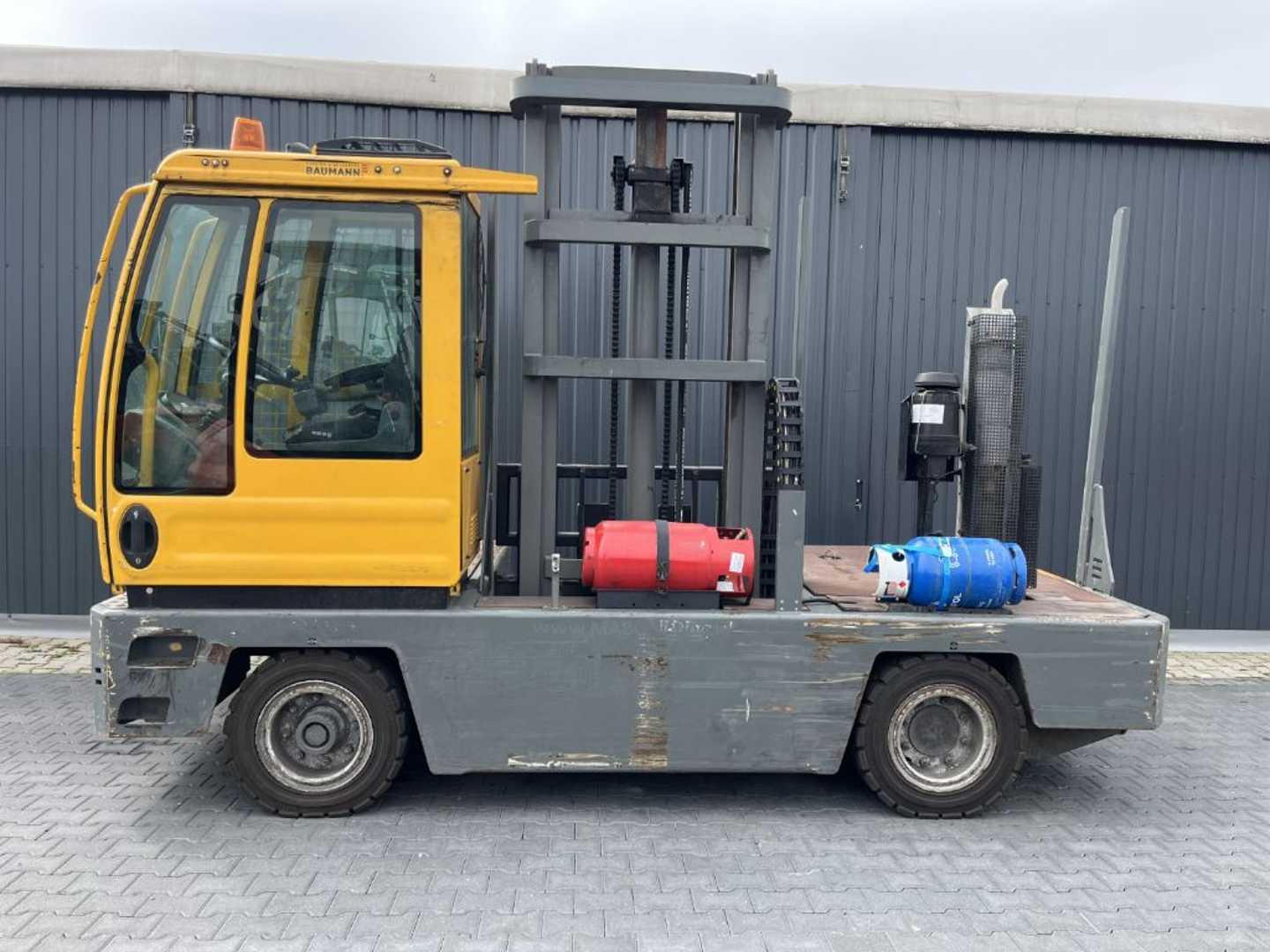 Used Forklift Baumann HX50/12/45ST Sānu iekrāvējs (Image 2) Used Forklift Baumann HX50/12/45ST Sānu iekrāvējs (Image 2)