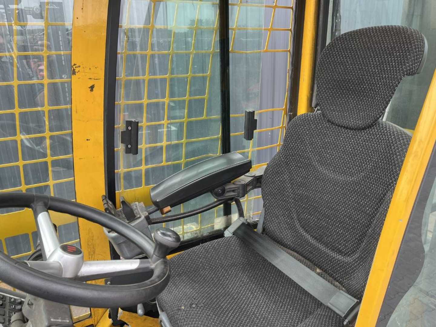 Used Forklift Baumann HX50/12/45ST Sānu iekrāvējs (Image 8) Used Forklift Baumann HX50/12/45ST Sānu iekrāvējs (Image 8)