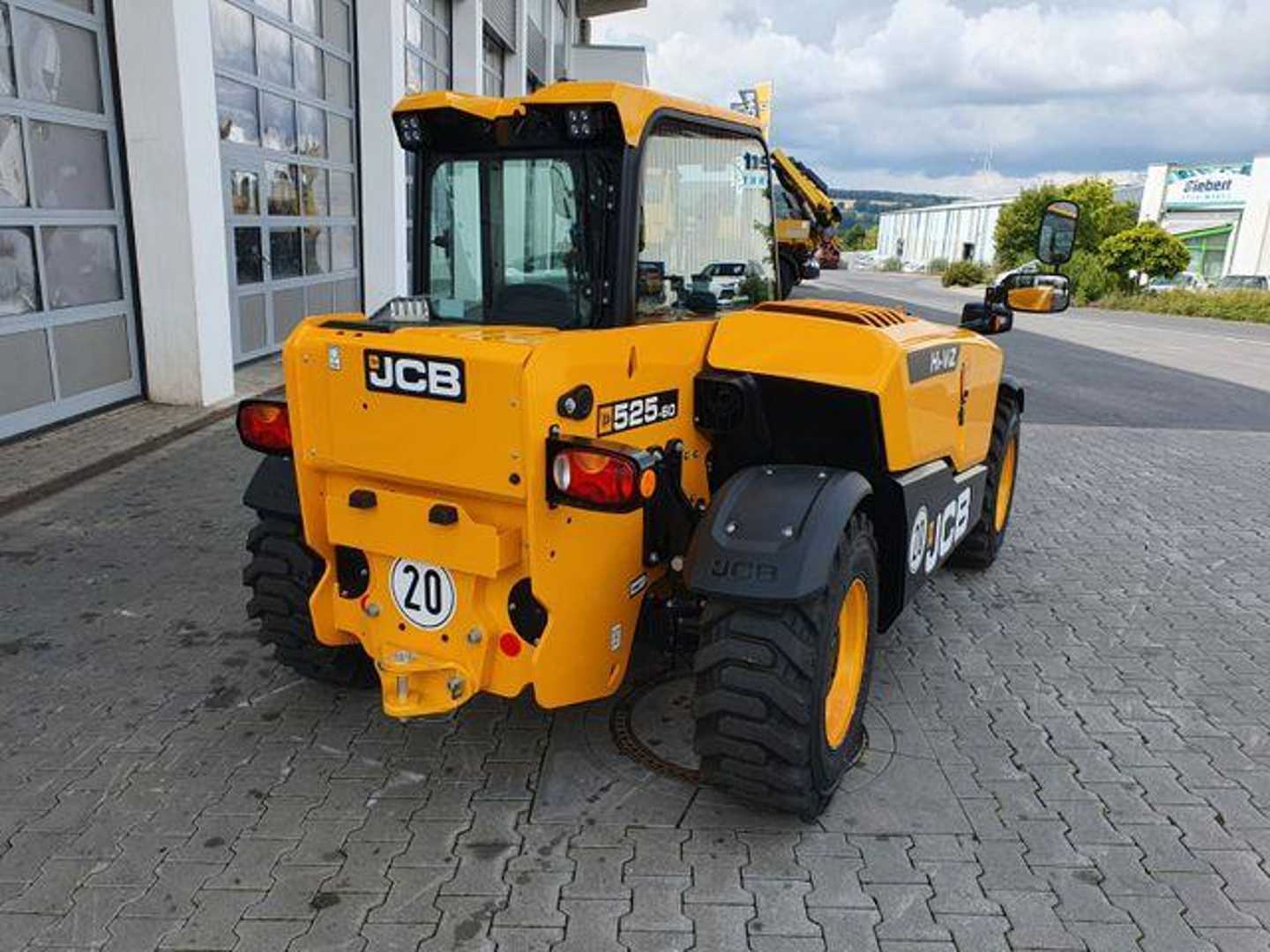 Used Forklift JCB 525-60 / Neufahrzeug /Palettengabel / 2025 Teleskopiskais iekrāvējs (Image 3) Used Forklift JCB 525-60 / Neufahrzeug /Palettengabel / 2025 Teleskopiskais iekrāvējs (Image 3)