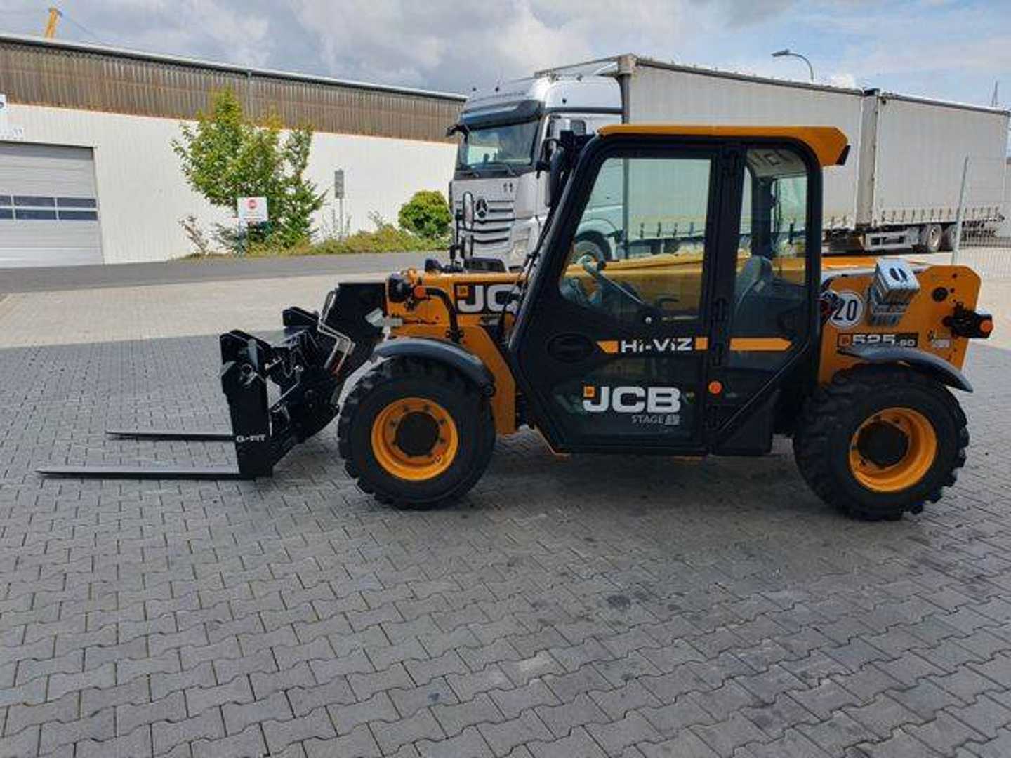 Used Forklift JCB 525-60 / Neufahrzeug /Palettengabel / 2025 Teleskopiskais iekrāvējs (Image 20) Used Forklift JCB 525-60 / Neufahrzeug /Palettengabel / 2025 Teleskopiskais iekrāvējs (Image 20)