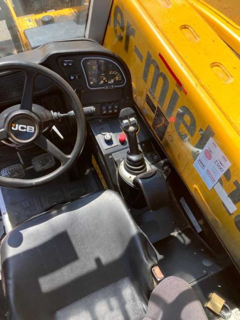 Used Forklift JCB 525-60HI-VIZ Teleskopiskais iekrāvējs (Image 6) Used Forklift JCB 525-60HI-VIZ Teleskopiskais iekrāvējs (Image 6)