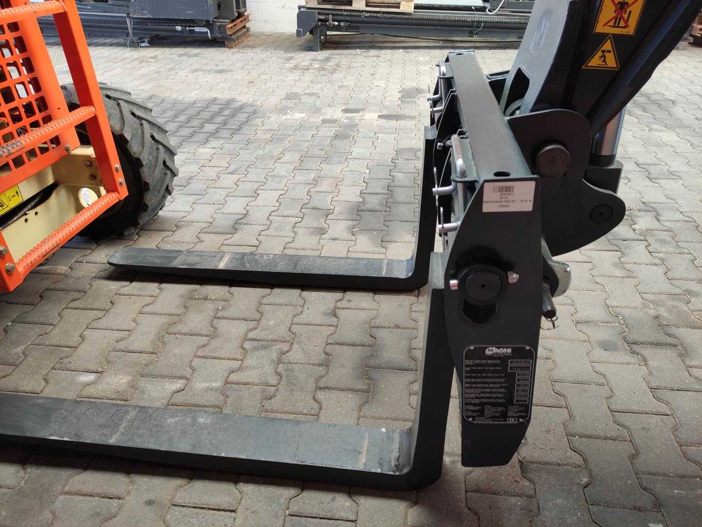 Used Forklift Magni RTH-6.25-360° Rotor Teleskopiskais iekrāvējs (Image 6)