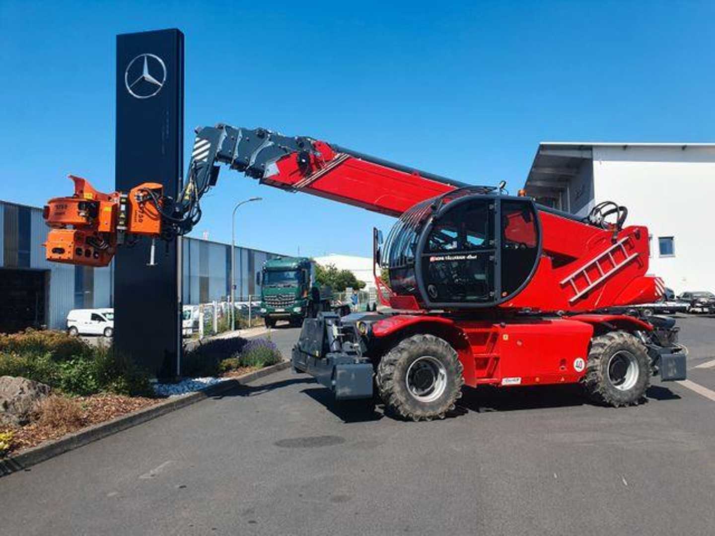Used Forklift Magni RTH 6.30 SH / Fällkran / nur 1.373h / 2021 Teleskopiskais iekrāvējs (Image 2) Used Forklift Magni RTH 6.30 SH / Fällkran / nur 1.373h / 2021 Teleskopiskais iekrāvējs (Image 2)