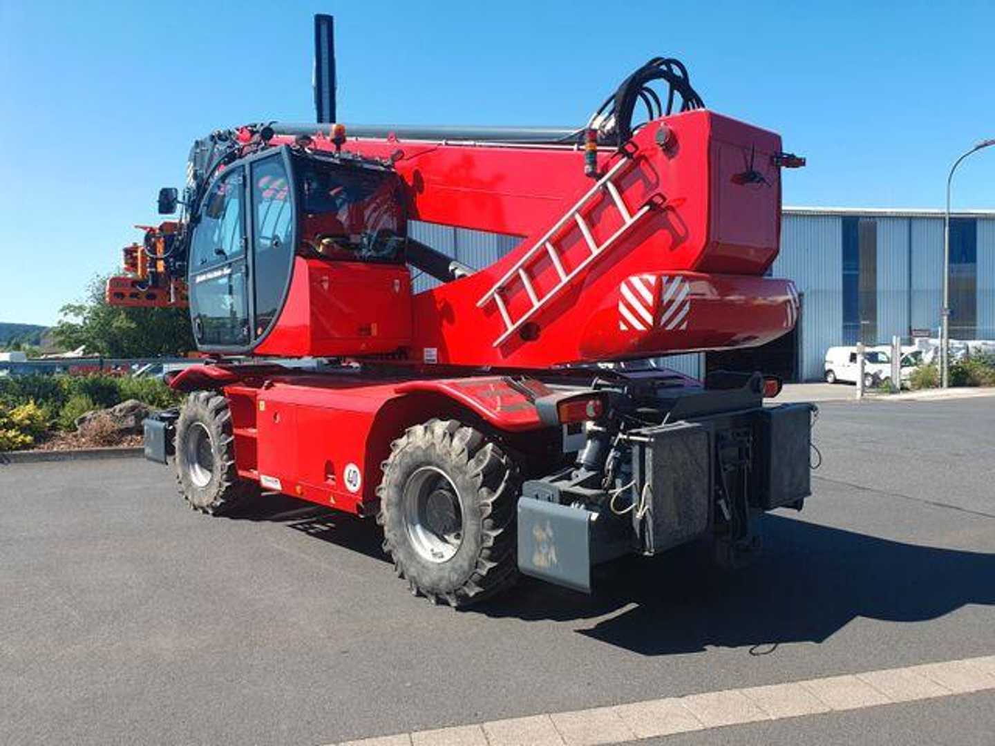 Used Forklift Magni RTH 6.30 SH / Fällkran / nur 1.373h / 2021 Teleskopiskais iekrāvējs (Image 4) Used Forklift Magni RTH 6.30 SH / Fällkran / nur 1.373h / 2021 Teleskopiskais iekrāvējs (Image 4)