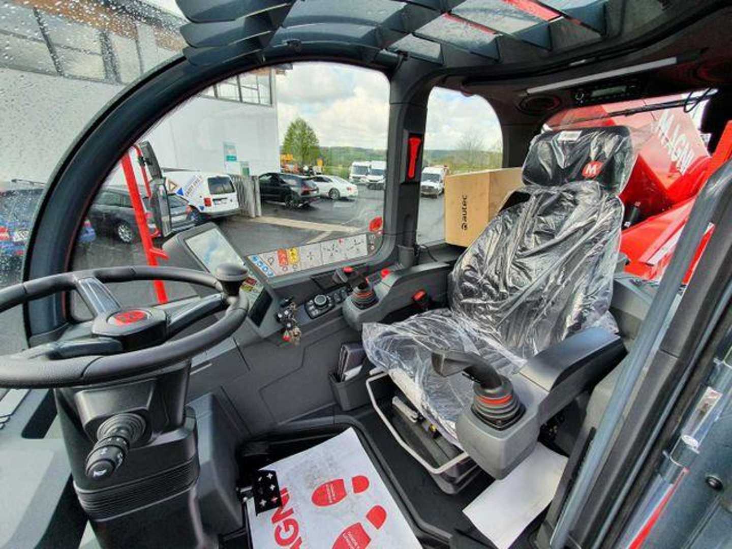 Used Forklift Magni RTH 6.31 SH / 6to Hubkraft / Funk / NEU Teleskopiskais iekrāvējs (Image 10) Used Forklift Magni RTH 6.31 SH / 6to Hubkraft / Funk / NEU Teleskopiskais iekrāvējs (Image 10)
