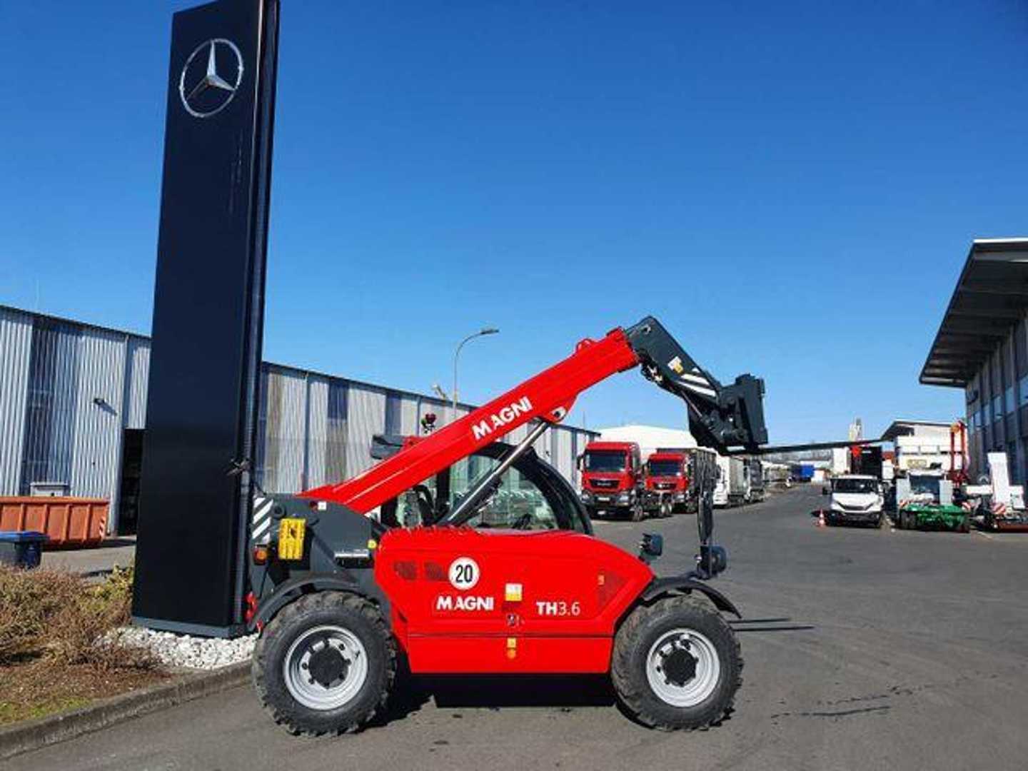 Used Forklift Magni TH 3.6-D5/D / 3to - 5,8m / 75PS Teleskopiskais iekrāvējs (Image 7) Used Forklift Magni TH 3.6-D5/D / 3to - 5,8m / 75PS Teleskopiskais iekrāvējs (Image 7)