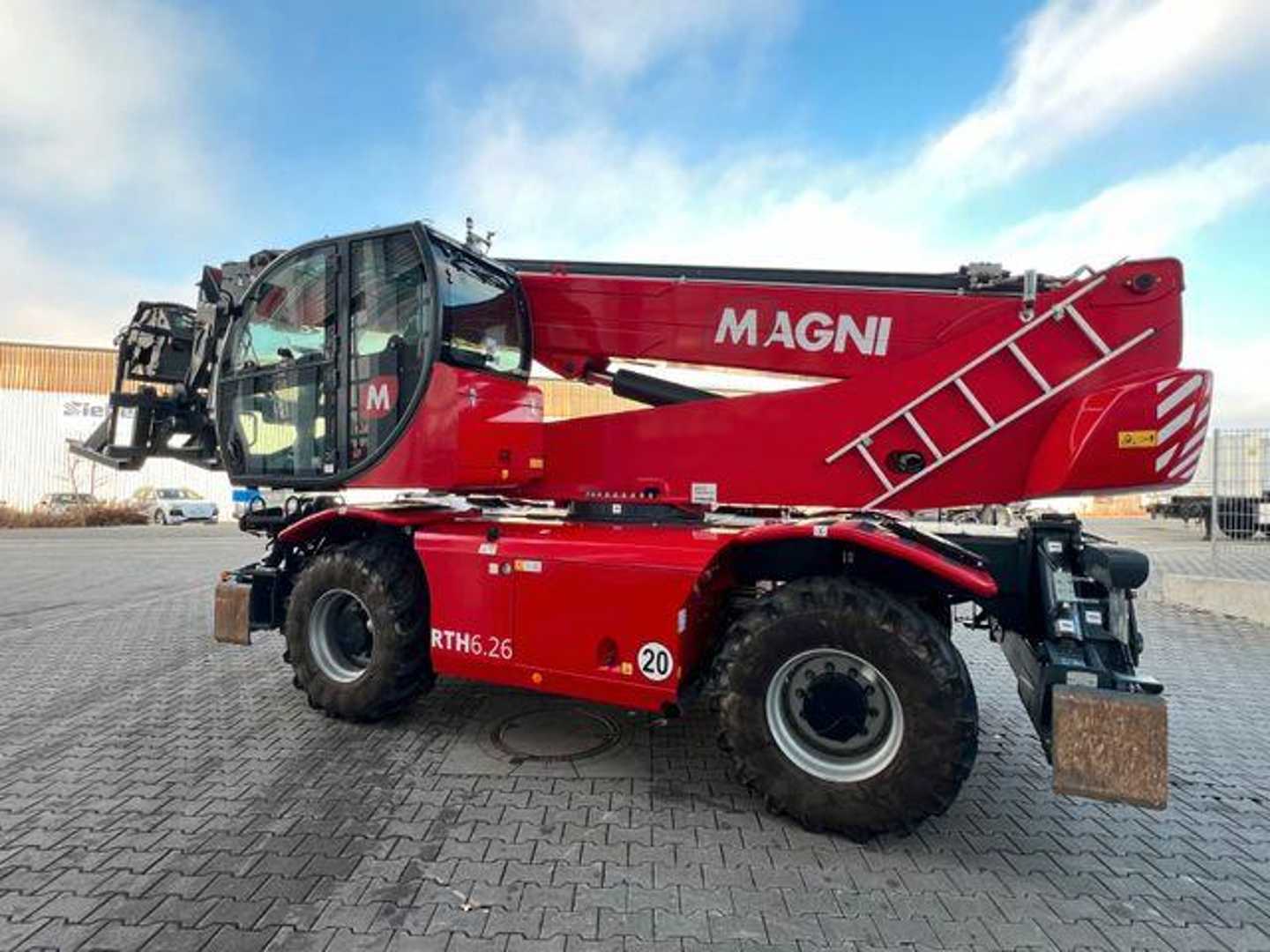 Used Forklift Magni RTH 6.26 / nur 849h ! / Gabel / 5 t Winde Teleskopiskais iekrāvējs (Image 7) Used Forklift Magni RTH 6.26 / nur 849h ! / Gabel / 5 t Winde Teleskopiskais iekrāvējs (Image 7)