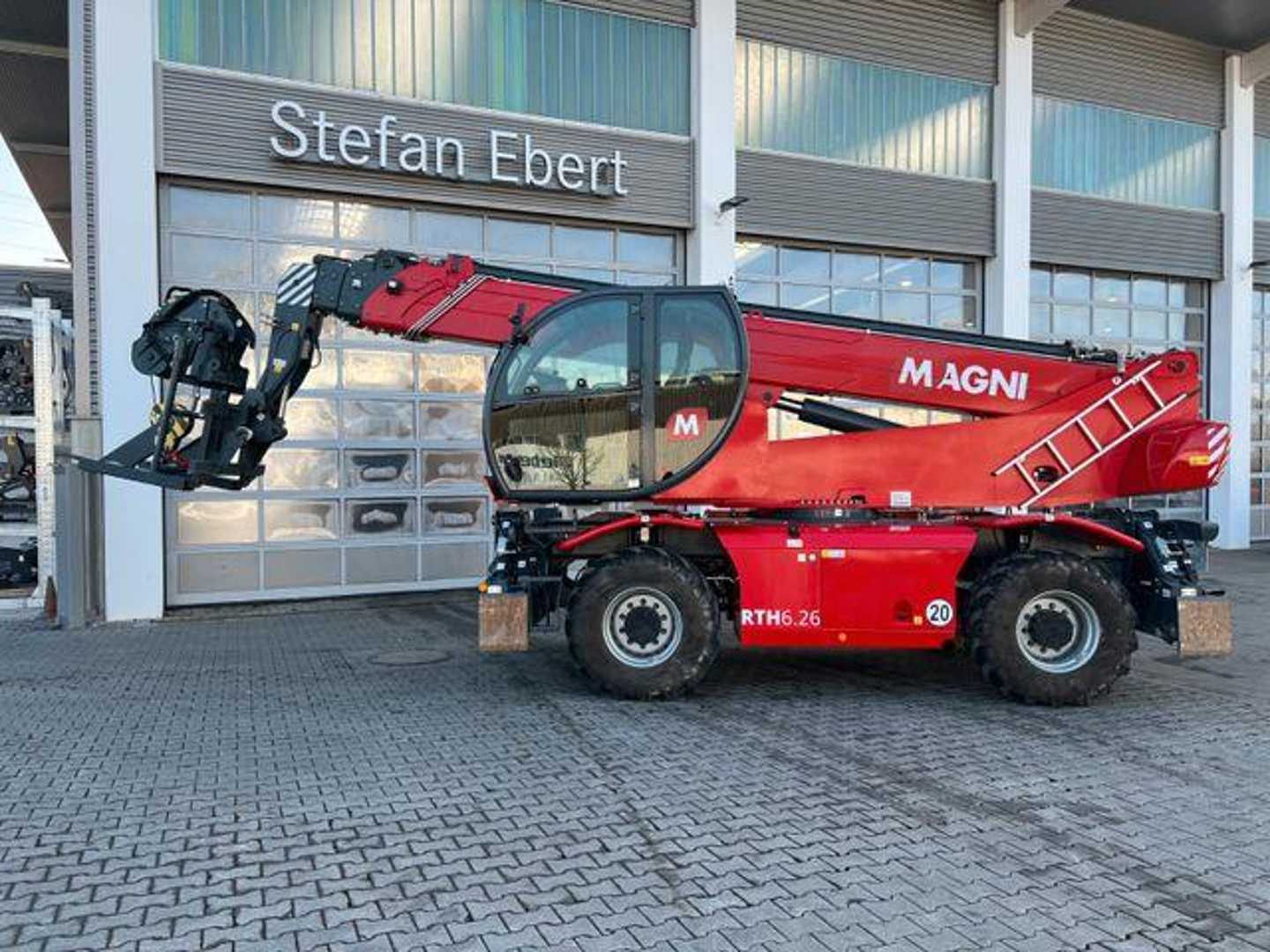 Used Forklift Magni RTH 6.26 / nur 849h ! / Gabel / 5 t Winde Teleskopiskais iekrāvējs (Image 14) Used Forklift Magni RTH 6.26 / nur 849h ! / Gabel / 5 t Winde Teleskopiskais iekrāvējs (Image 14)