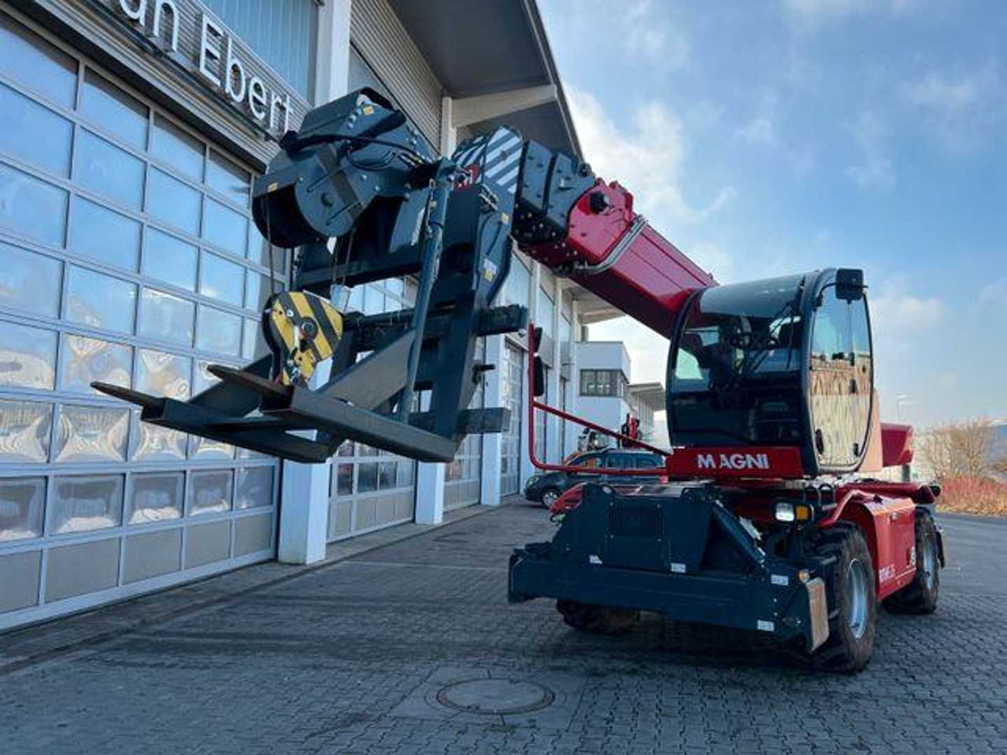 Used Forklift Magni RTH 6.26 / nur 849h ! / Gabel / 5 t Winde Teleskopiskais iekrāvējs (Image 16) Used Forklift Magni RTH 6.26 / nur 849h ! / Gabel / 5 t Winde Teleskopiskais iekrāvējs (Image 16)