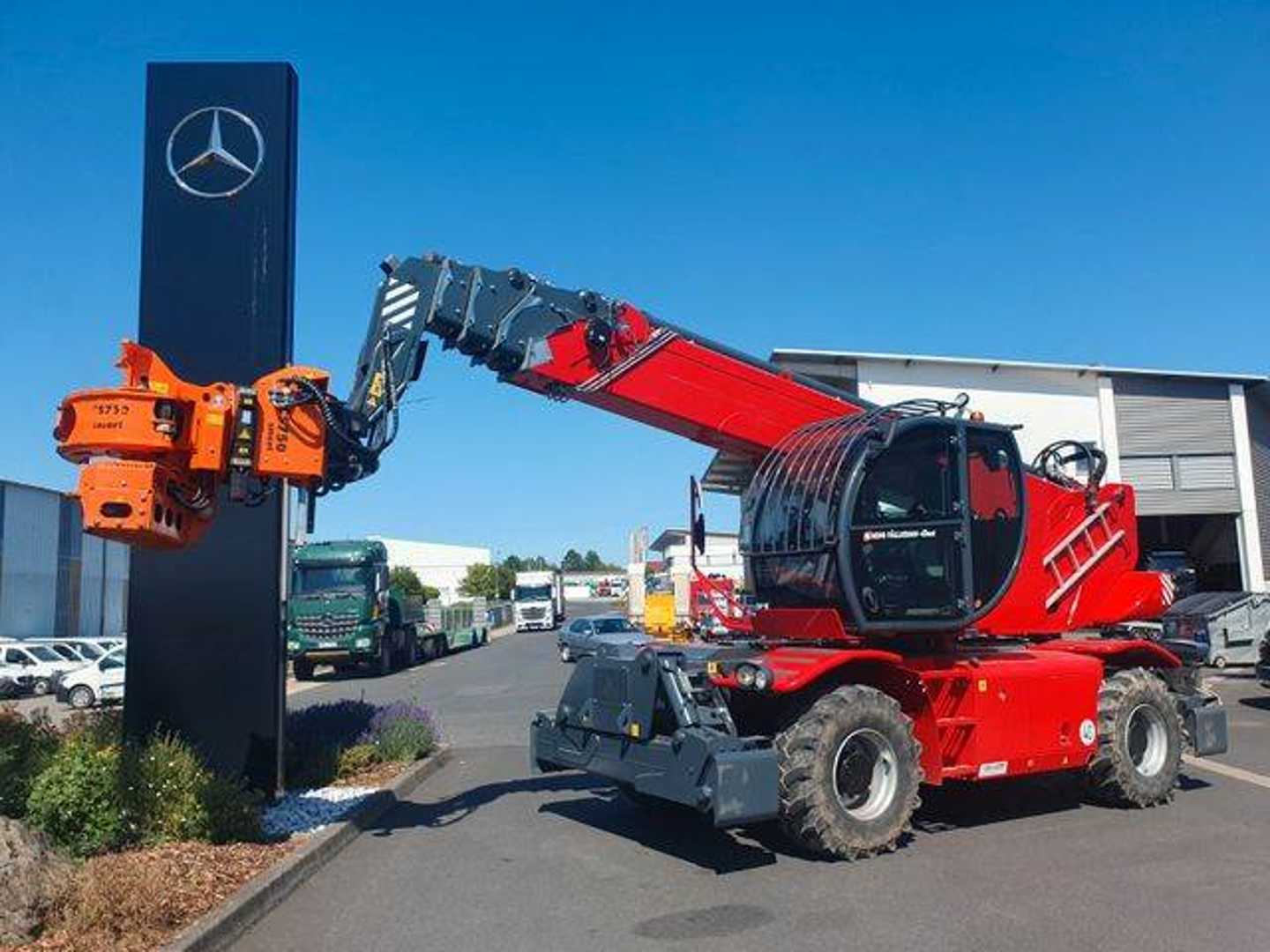Used Forklift Magni RTH 6.30 SH / Fällkran / nur 1.373h / 2021 Teleskopiskais iekrāvējs (Image 14) Used Forklift Magni RTH 6.30 SH / Fällkran / nur 1.373h / 2021 Teleskopiskais iekrāvējs (Image 14)