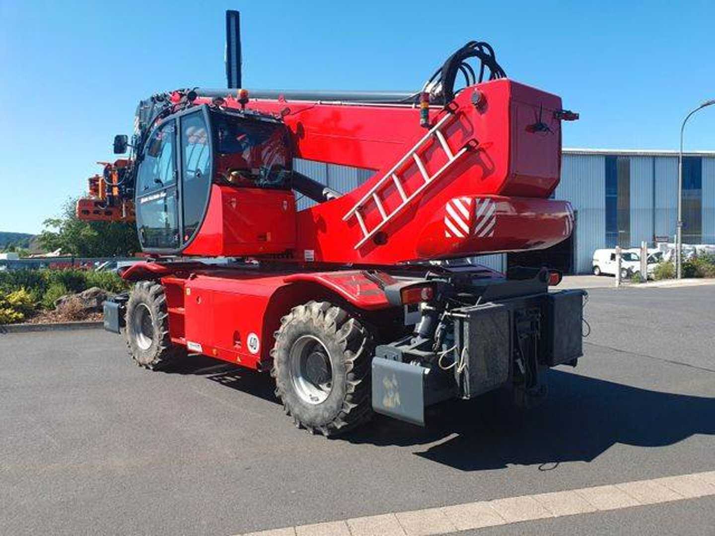 Used Forklift Magni RTH 6.30 SH / Fällkran / nur 1.373h / 2021 Teleskopiskais iekrāvējs (Image 17) Used Forklift Magni RTH 6.30 SH / Fällkran / nur 1.373h / 2021 Teleskopiskais iekrāvējs (Image 17)