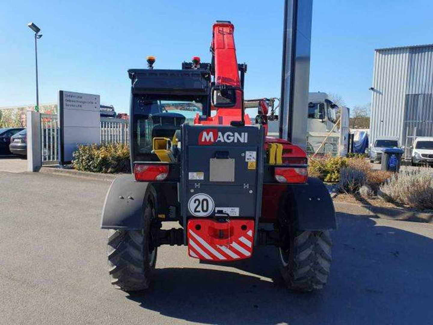 Used Forklift Magni TH 3.6-D5/D / 3to - 5,8m / 75PS Teleskopiskais iekrāvējs (Image 19) Used Forklift Magni TH 3.6-D5/D / 3to - 5,8m / 75PS Teleskopiskais iekrāvējs (Image 19)