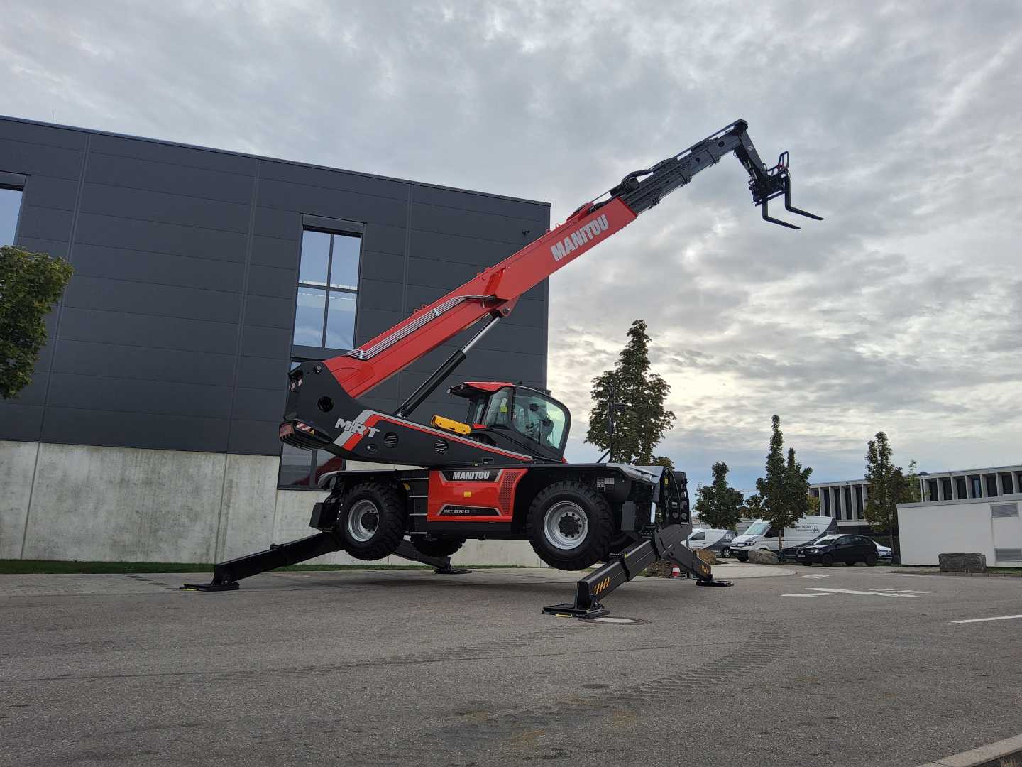 Used Forklift Manitou MRT 3570 vision ES Teleskopiskais iekrāvējs (Image 10) Used Forklift Manitou MRT 3570 vision ES Teleskopiskais iekrāvējs (Image 10)