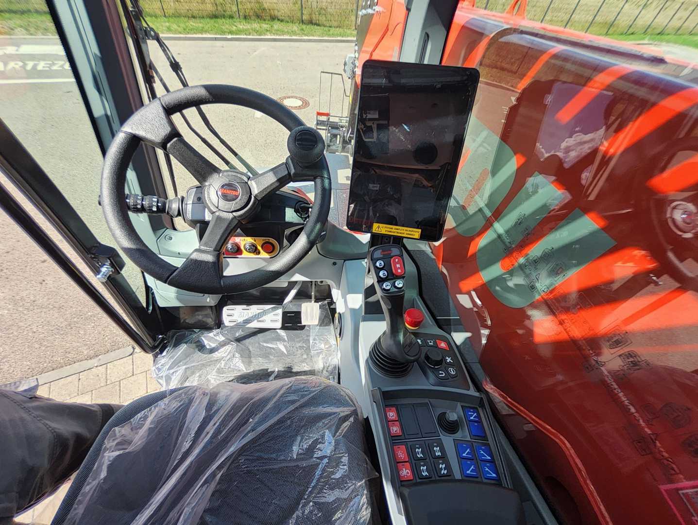 Used Forklift Manitou MRT 3570 vision ES Teleskopiskais iekrāvējs (Image 7) Used Forklift Manitou MRT 3570 vision ES Teleskopiskais iekrāvējs (Image 7)