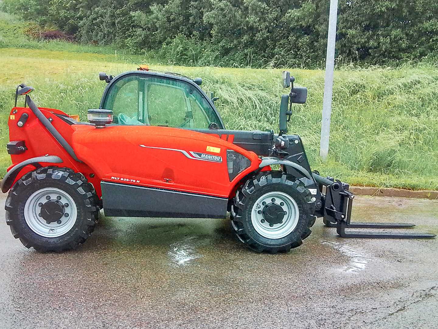 Used Forklift Manitou MLT 625 Teleskopiskais iekrāvējs (Image 4) Used Forklift Manitou MLT 625 Teleskopiskais iekrāvējs (Image 4)