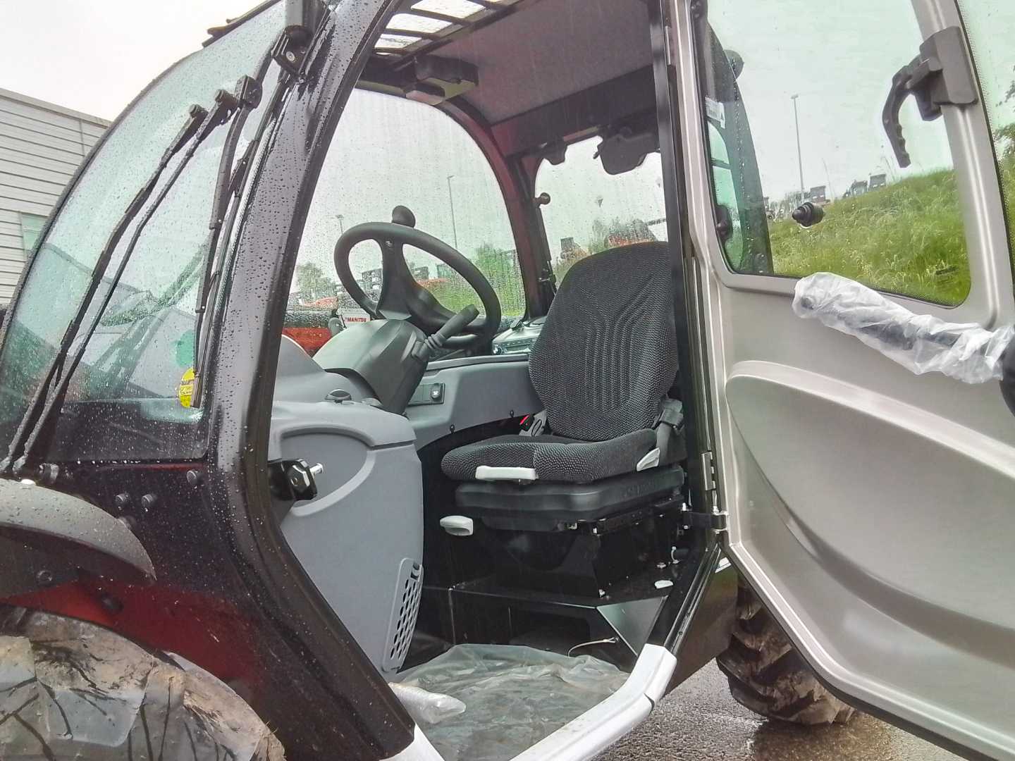 Used Forklift Manitou MLT 625 Teleskopiskais iekrāvējs (Image 8) Used Forklift Manitou MLT 625 Teleskopiskais iekrāvējs (Image 8)