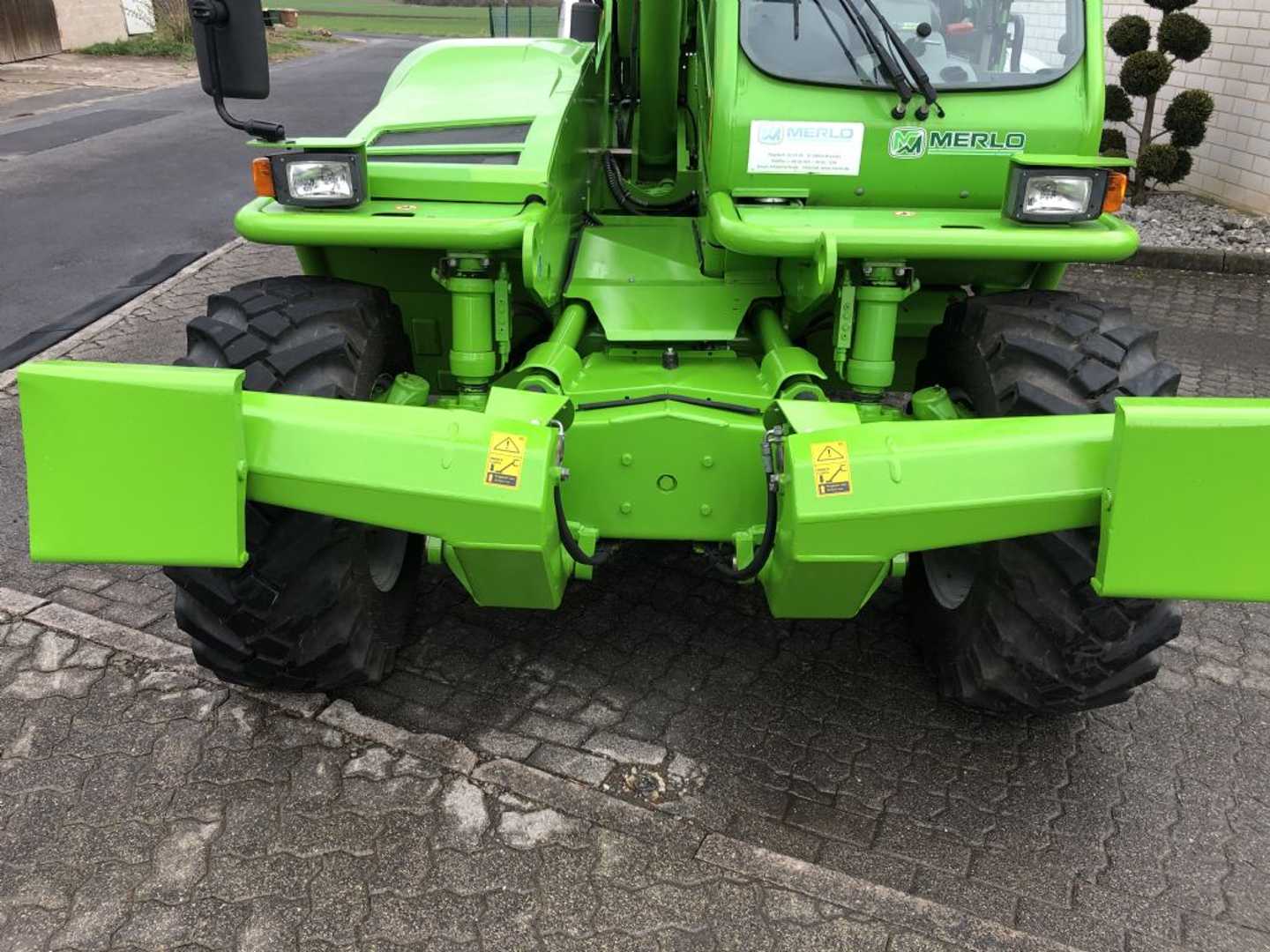 Used Forklift Merlo P38.13 Teleskopiskais iekrāvējs (Image 5) Used Forklift Merlo P38.13 Teleskopiskais iekrāvējs (Image 5)