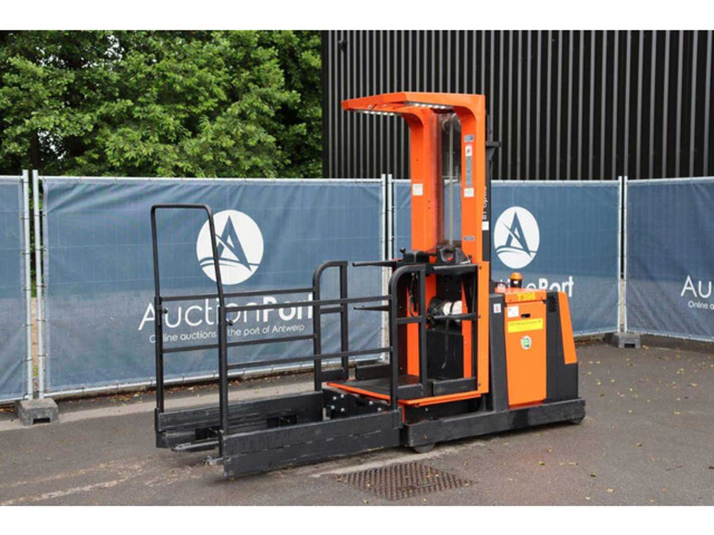 Used Forklift BT OME 100MW Vidējo augstplauktu komplektētājs (2,5 - 6 m) (Image 9) Used Forklift BT OME 100MW Vidējo augstplauktu komplektētājs (2,5 - 6 m) (Image 9)
