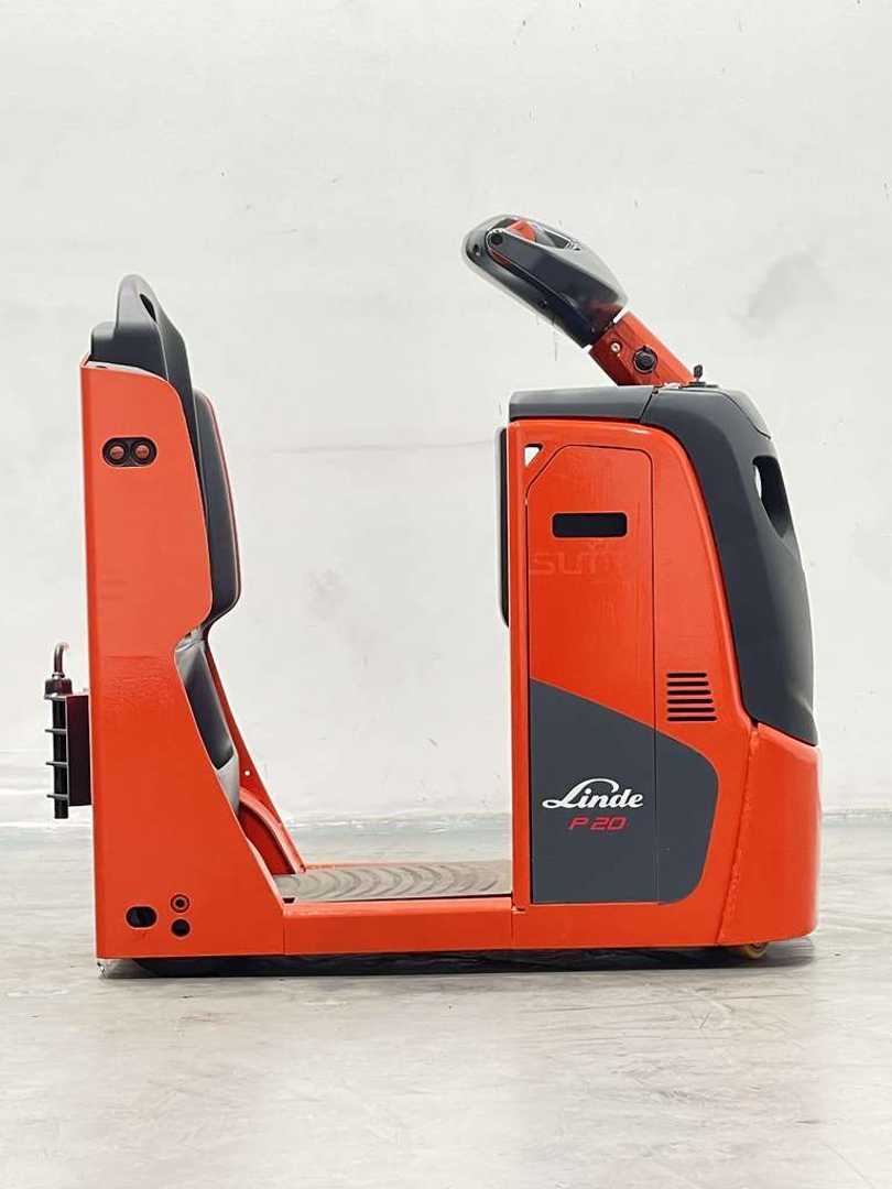 Used Forklift Linde P20-1193 Vilcējs (Image 4) Used Forklift Linde P20-1193 Vilcējs (Image 4)