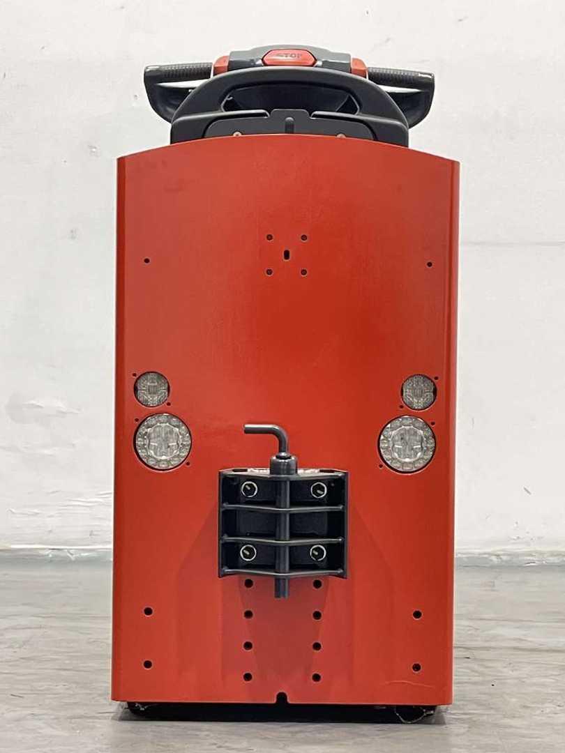 Used Forklift Linde P20-1193 Vilcējs (Image 7) Used Forklift Linde P20-1193 Vilcējs (Image 7)