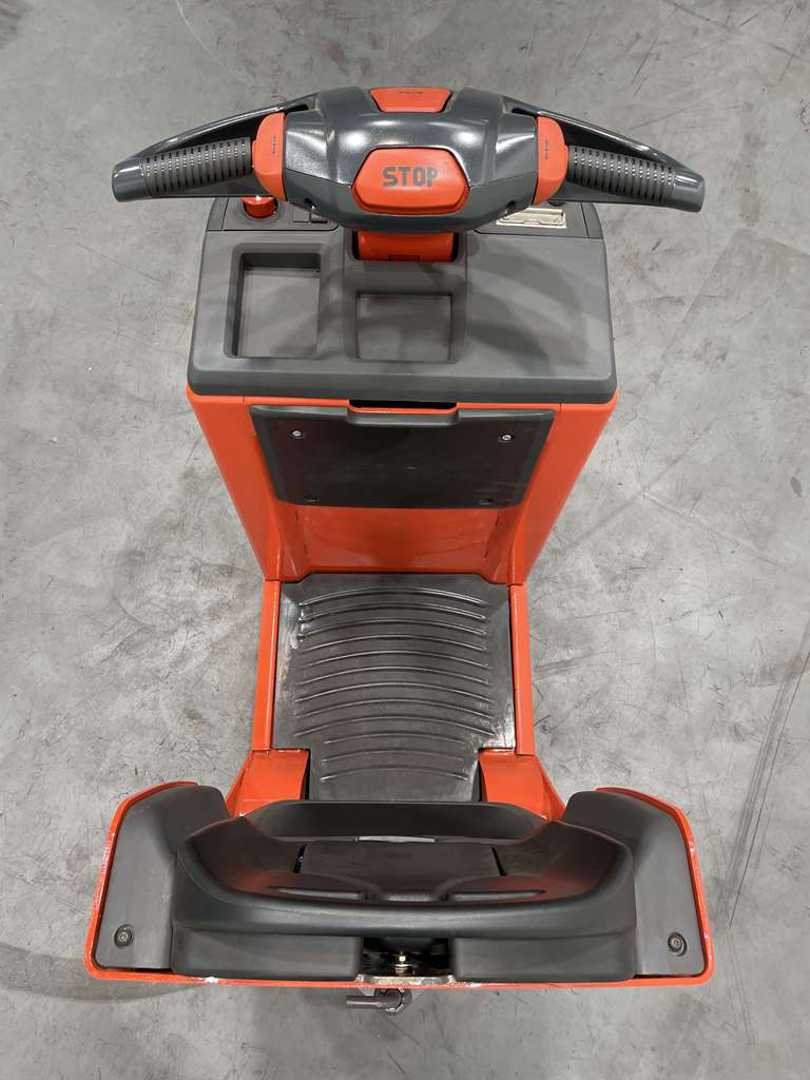 Used Forklift Linde P20-1193 Vilcējs (Image 8) Used Forklift Linde P20-1193 Vilcējs (Image 8)