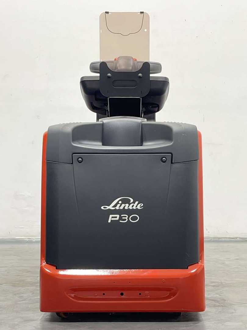 Used Forklift Linde P30C-1190 Vilcējs (Image 6) Used Forklift Linde P30C-1190 Vilcējs (Image 6)
