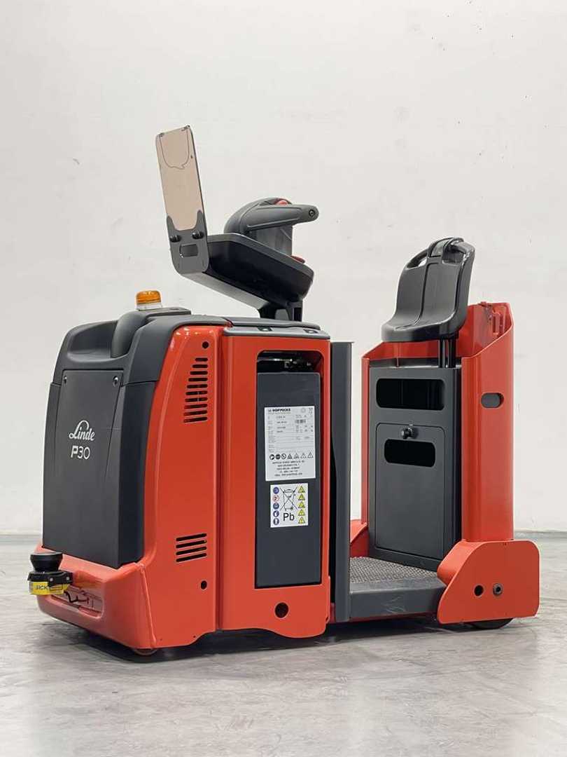 Used Forklift Linde P30C-1190 Vilcējs (Image 1) Used Forklift Linde P30C-1190 Vilcējs (Image 1)