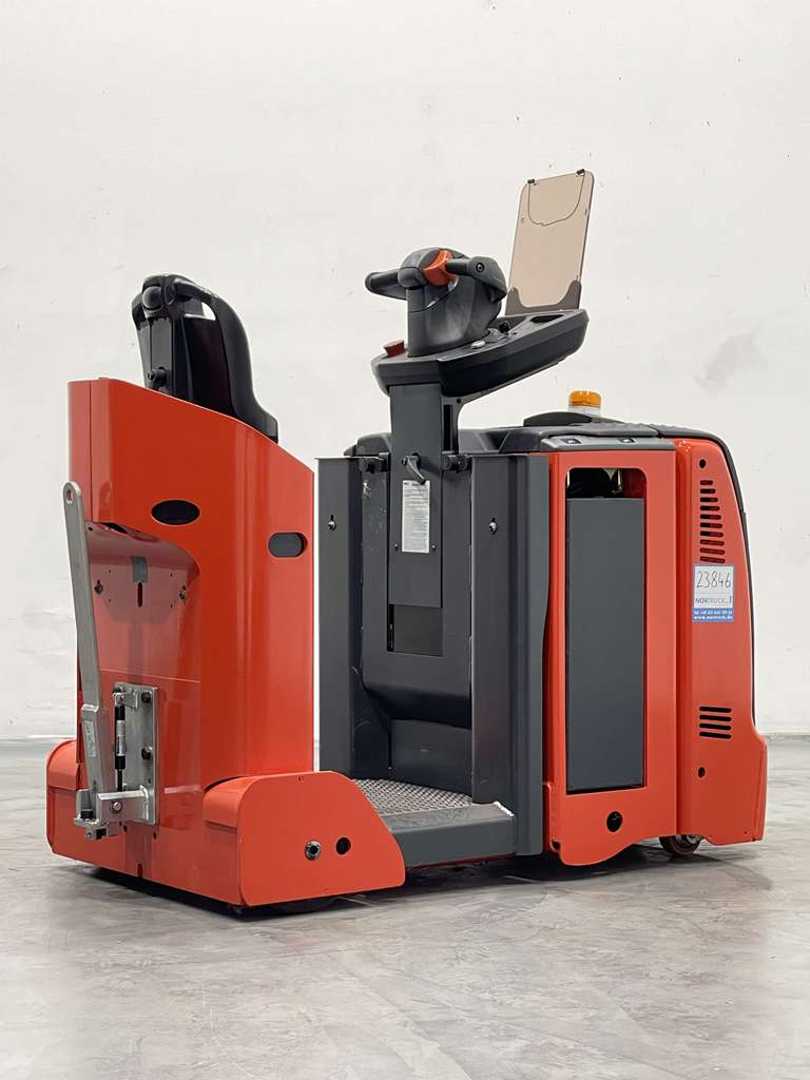 Used Forklift Linde P30C-1190 Vilcējs (Image 2) Used Forklift Linde P30C-1190 Vilcējs (Image 2)
