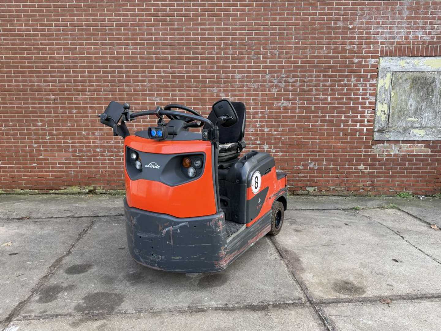 Used Forklift Linde P80 Vilcējs (Image 5) Used Forklift Linde P80 Vilcējs (Image 5)